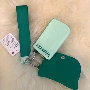 Lululemon Dual Pouch Wristlet/Green/NWT
